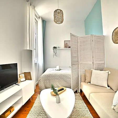 Le Petit Vauban - And Center * Fouras